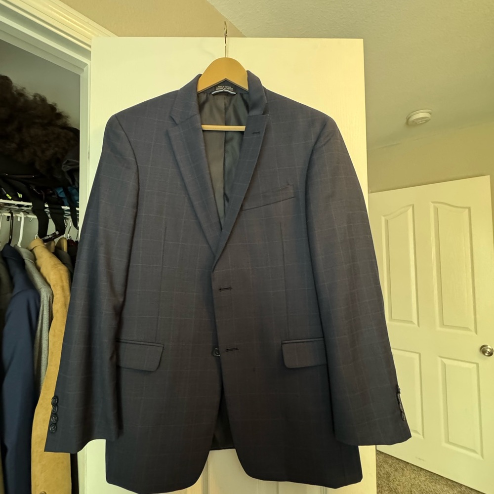 Tommy Hilfiger Men’s Navy Windowpane Check Sport Coat – R38